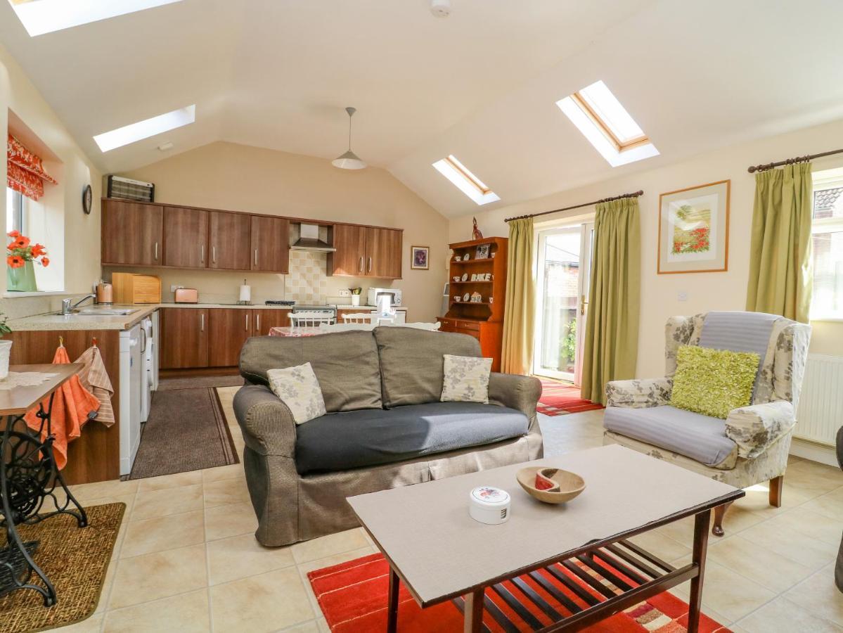 1 Pines Farm Cottages Ulleskelf Esterno foto